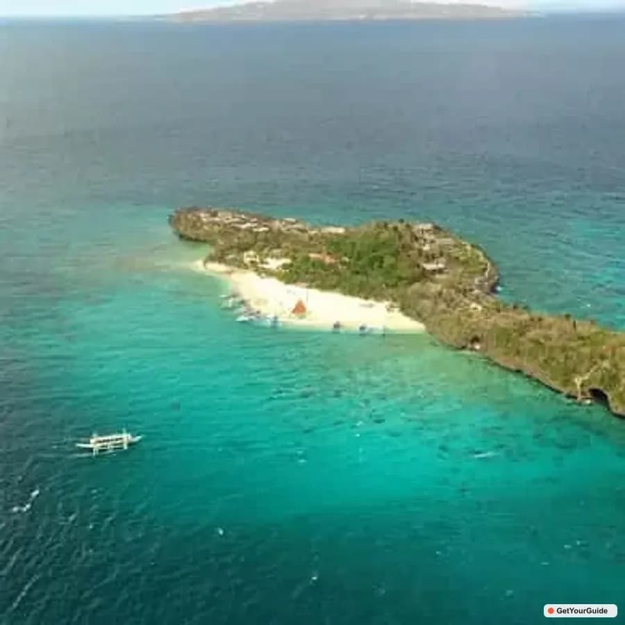 Boracay Island and Beach-Hopping Boat Tour with Snorkeling