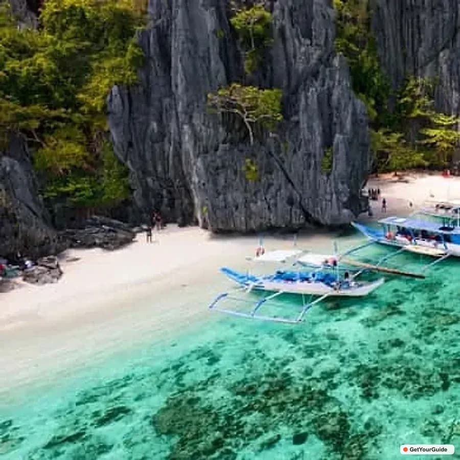El Nido Private Island Hopping Tour A with Buffet Lunch