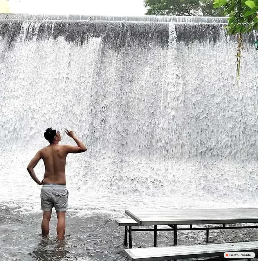 Manila Villa Escudero Private Day Tour with Lunch