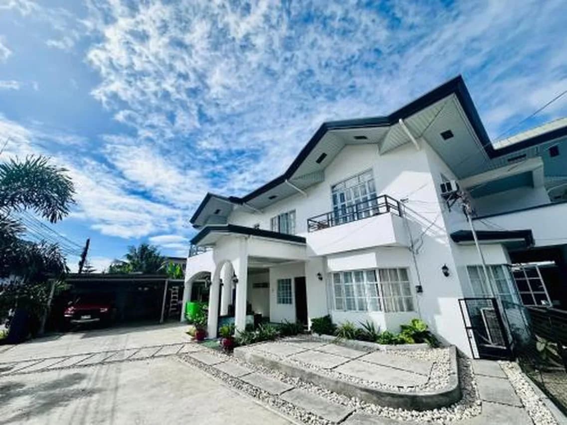 Calel Guest House