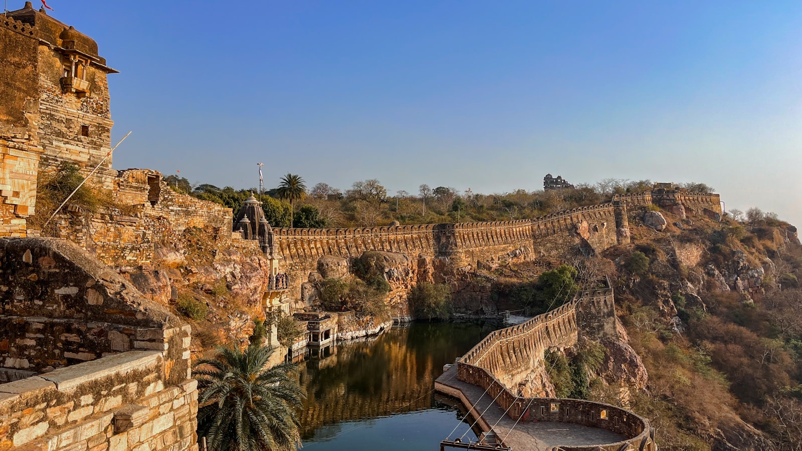 Chittorgarh Travel Guide 2026: Best Time, Attractions, Food & Stay