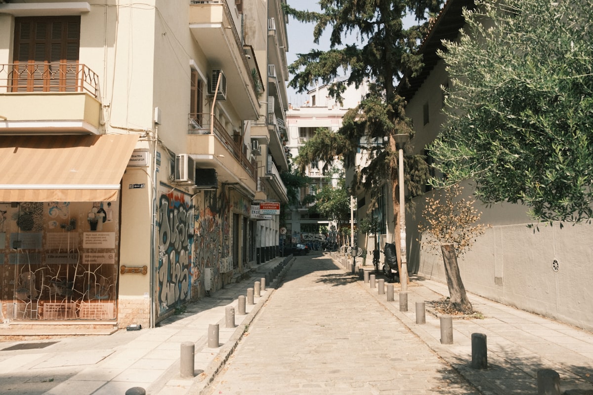 New Vrasna (Thessaloniki) street scene