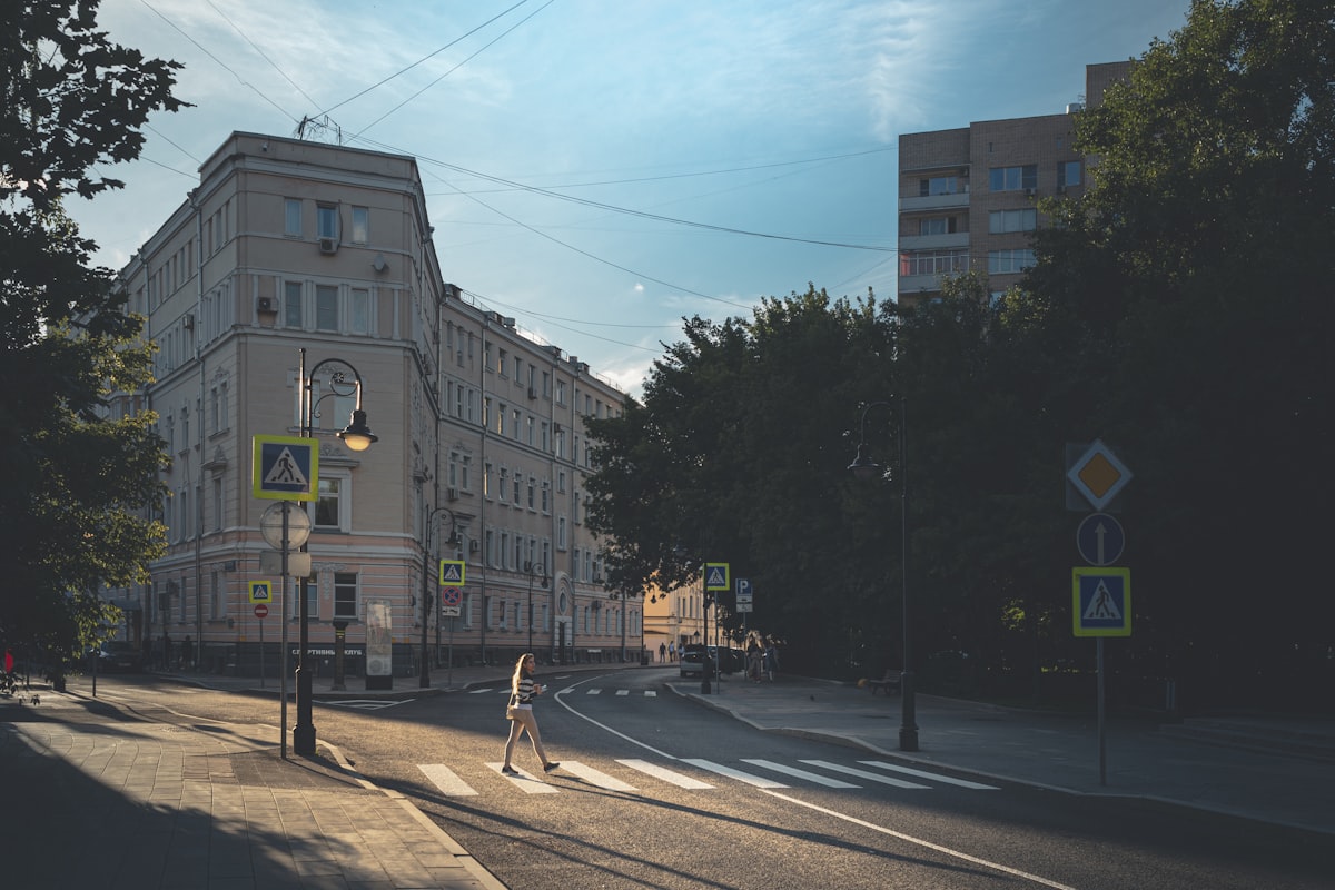 Molochkovo-Dubenets street scene