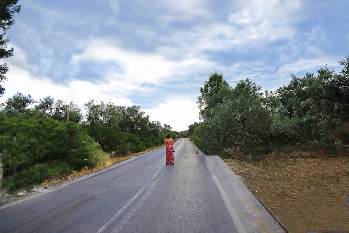 Aidipsos street scene
