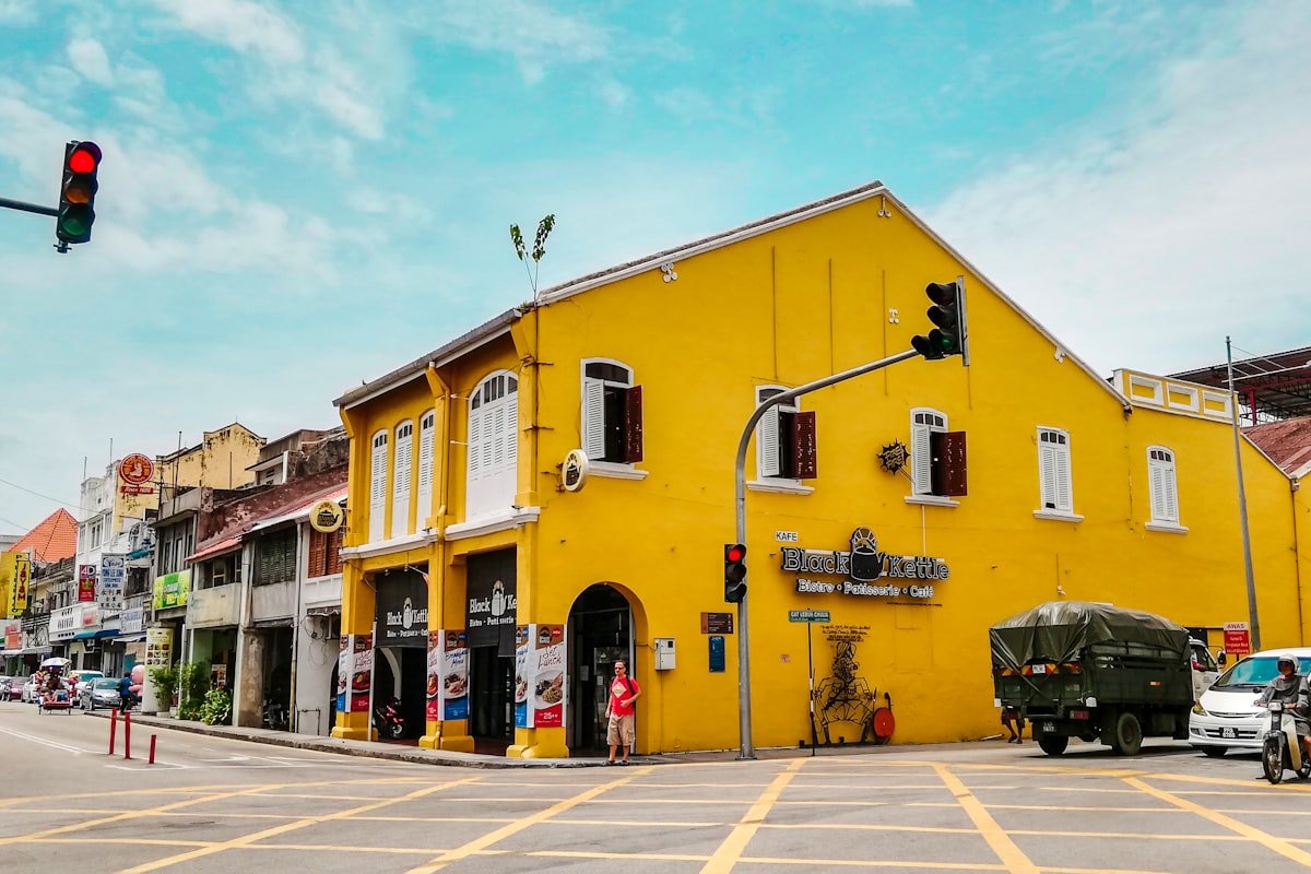 Banting street scene