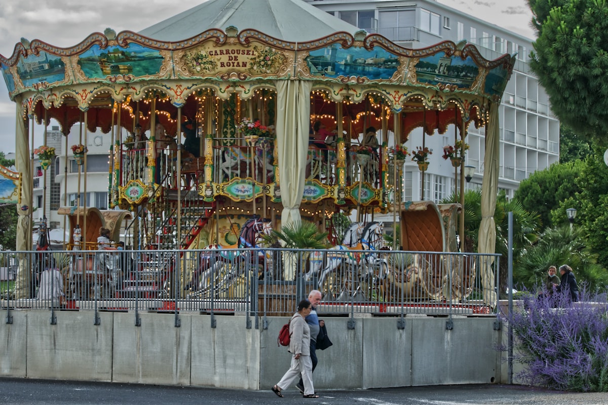 Royan street scene