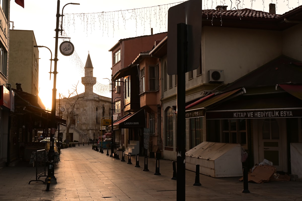 Kalınçam street scene