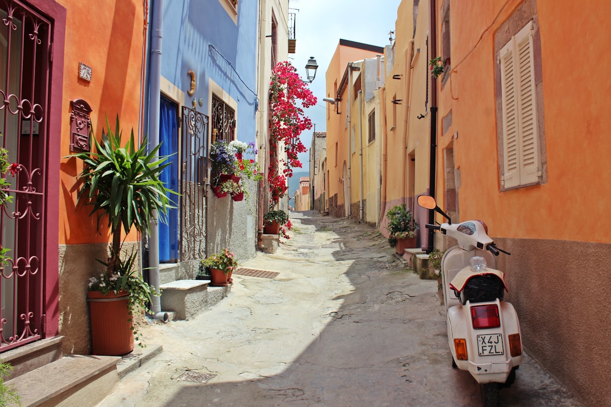 Tassullo street scene
