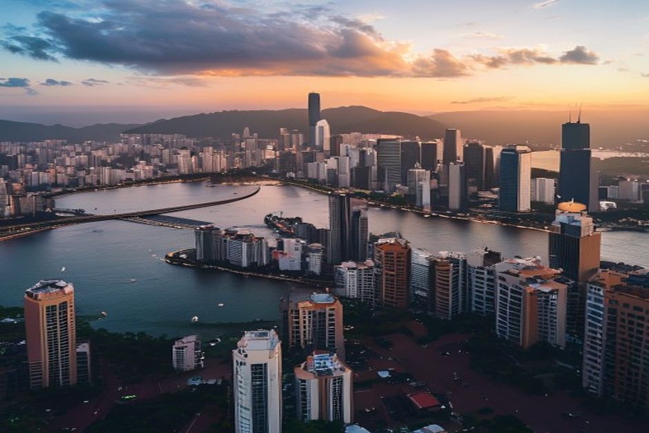 Rio das Ostras city skyline