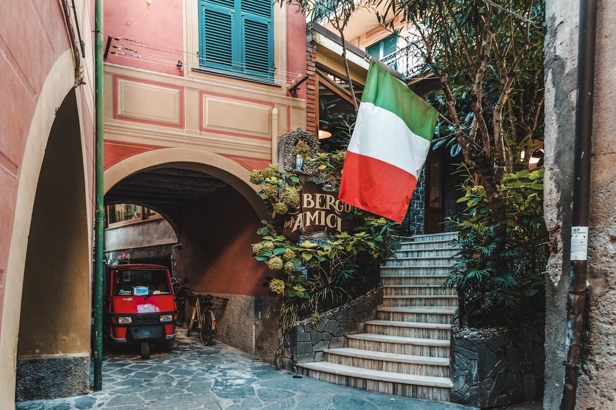 Cutro street scene