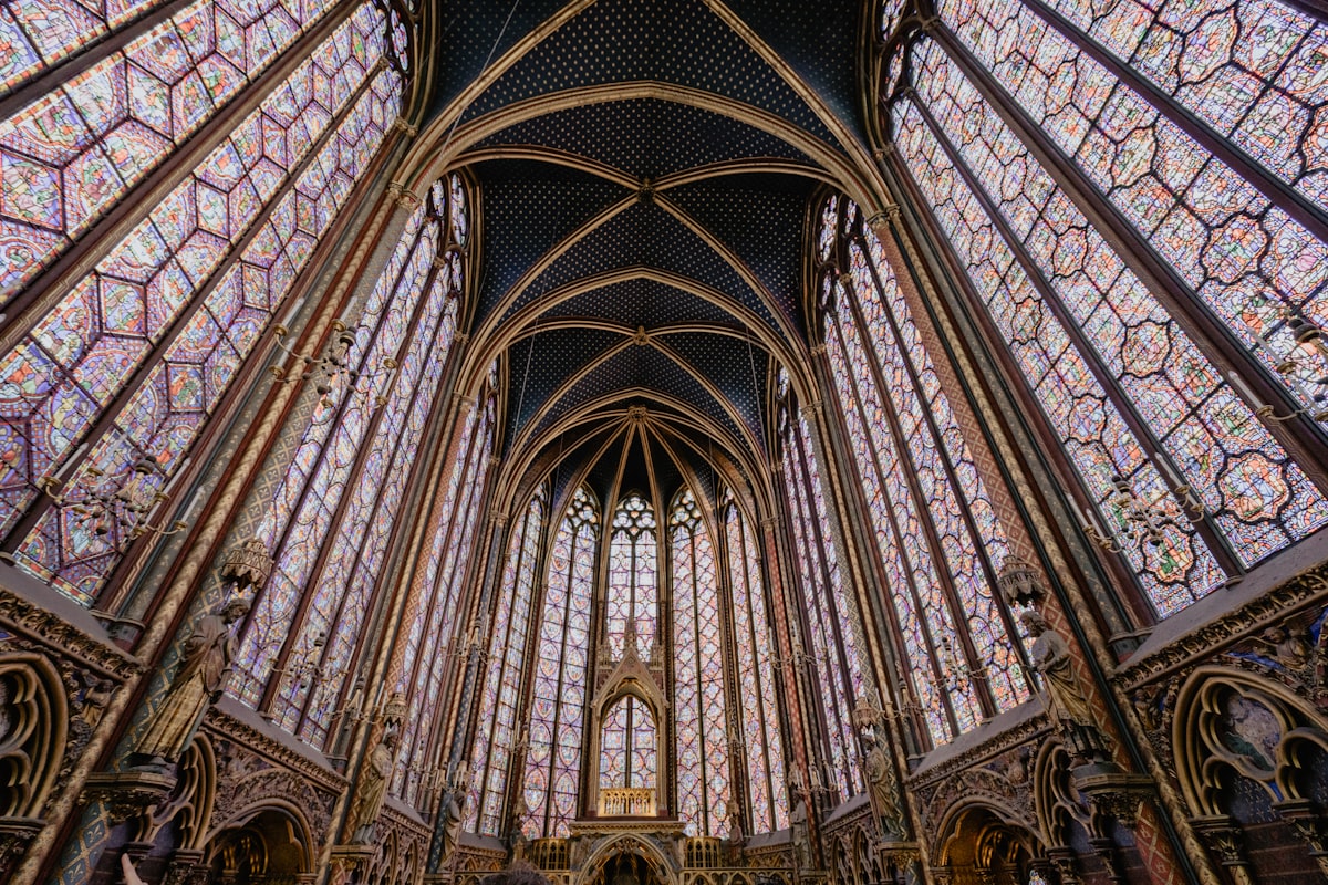Sampzon Cathedral interior