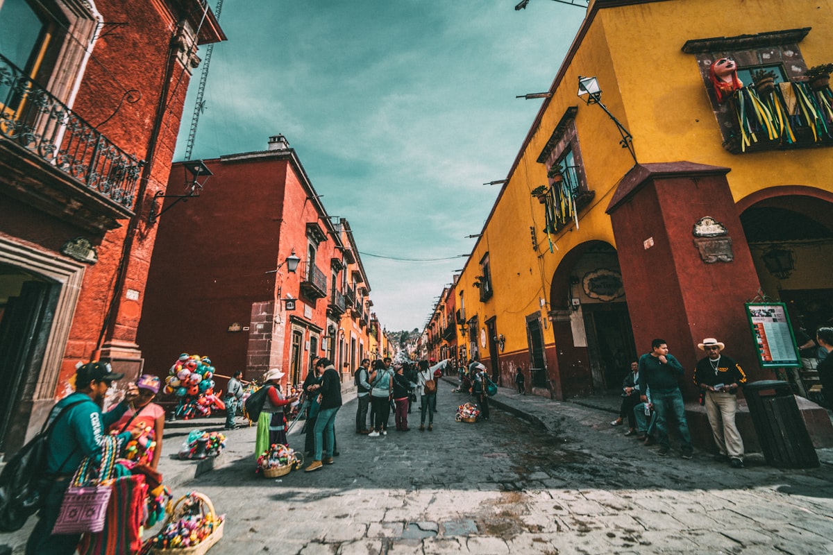 Crucecita street scene