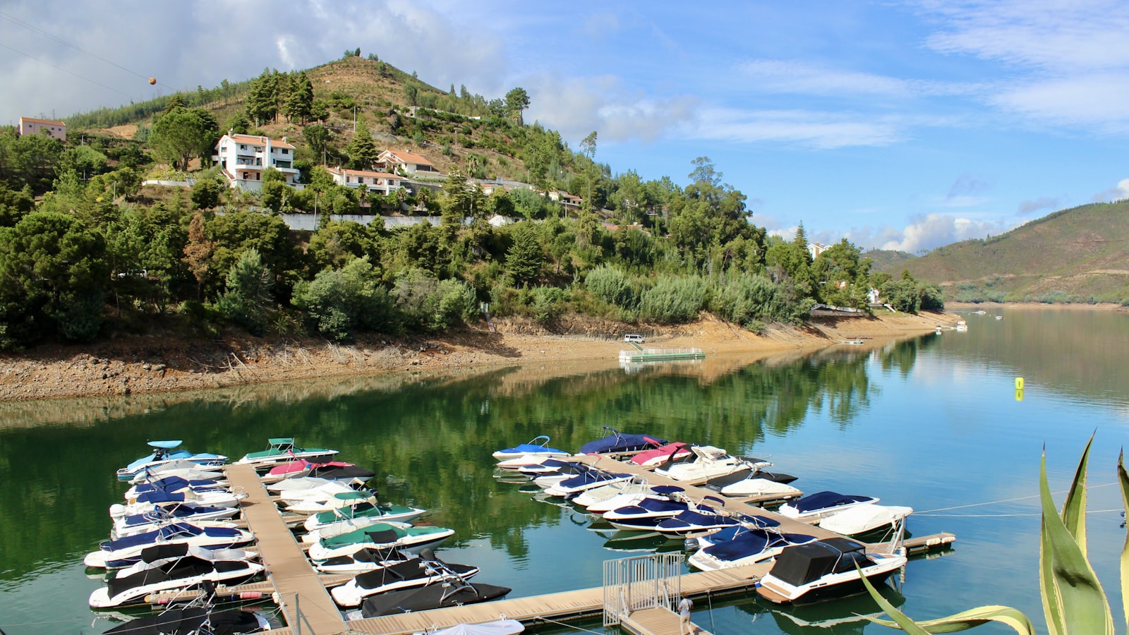 Ferreira do Zezere Travel Guide 2026: Best Time, Attractions & Food