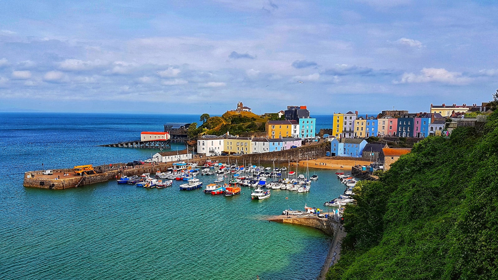 Tenby Travel Guide 2026: Best Time, Attractions, Food & Stay