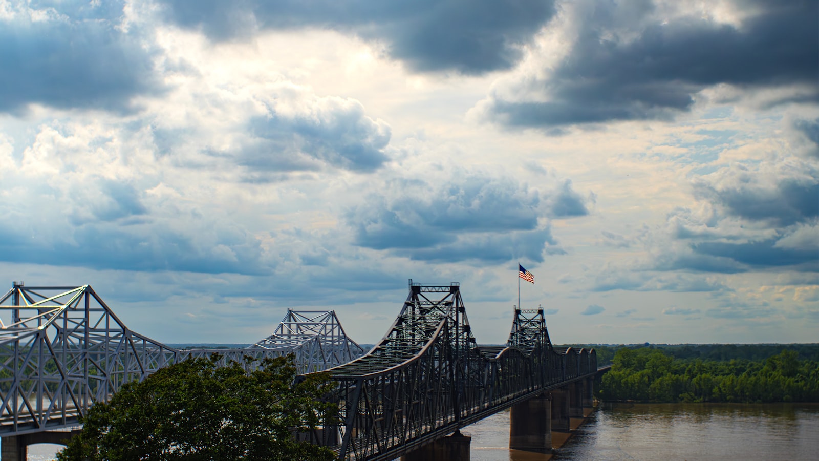 Vicksburg (MS) Travel Guide 2026: Best Time, Attractions, Food & More