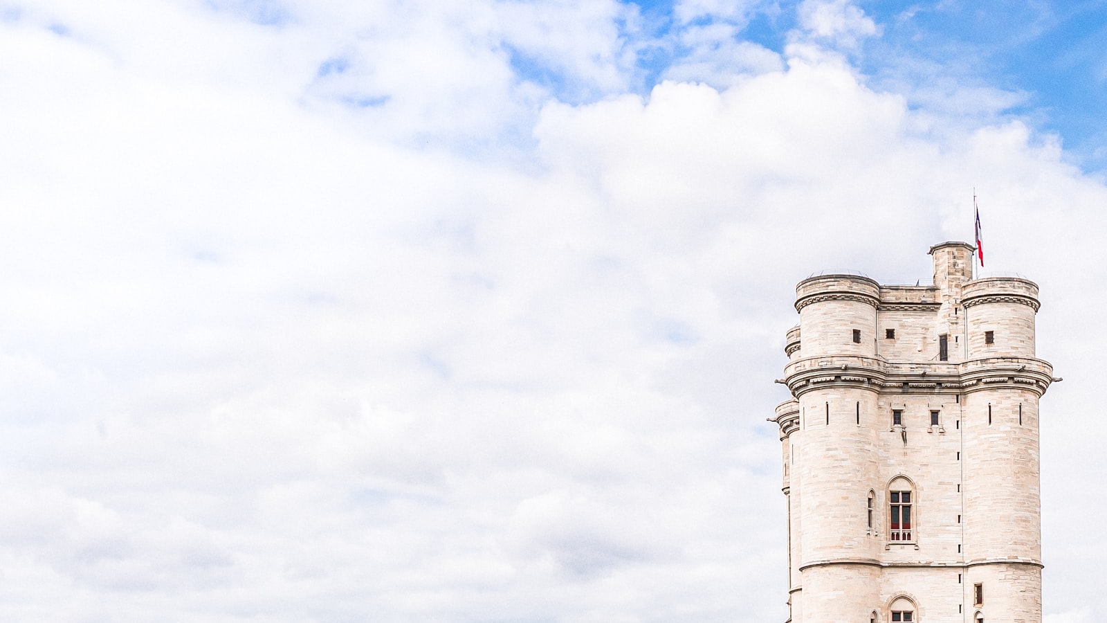 Vincennes (IN) Travel Guide 2026: Best Time, Attractions, Food & Hotels