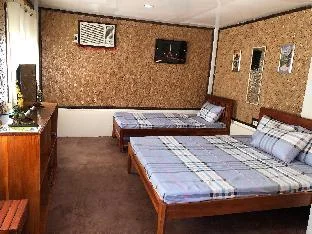 Mum Nitz Guest House (CP# 0961 180 2549)