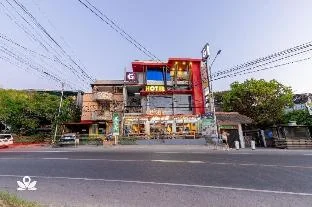 G Hotel