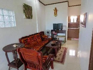 Perlie’s Inn (Balcony House) — Valencia Philippines