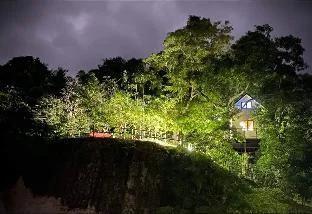 Kamp Mulawin - RealLife Treehouse w/ Infinity Pool