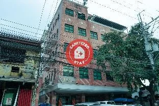 Capital O 887 M28 Hotel And Apartments