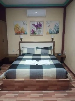 Alona Peace Lily Studio Apartment UP