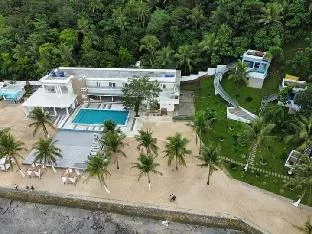 Namanday Island Resort