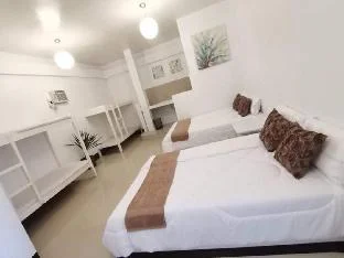 Julia's Family Hotel & Events Place Dangcagan