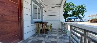 JCALM beach Cottage#2, Darigayos cove, Luna, LU