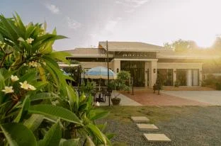 Marieli Suites