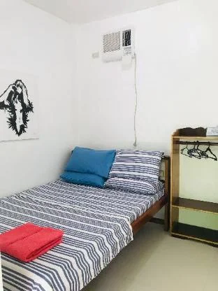 Queen’s Rooms Rental 3