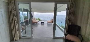 Luxury 3 Bed Apartment Stunning Panoramic Sea View