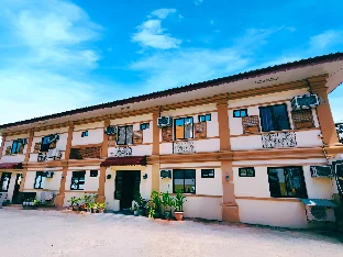 Dy Heritage Suites