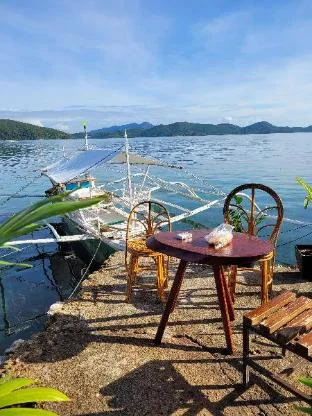 Safari lodge restaurant and bar + scuba diving