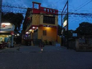 Jaz-M Pension House