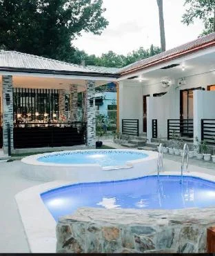 Micasa Travellers Inn