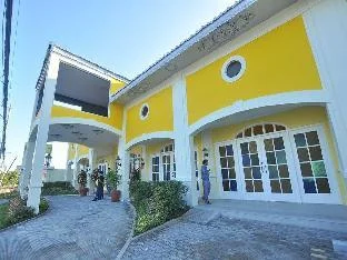 Metro Vigan Fiesta Garden Hotel