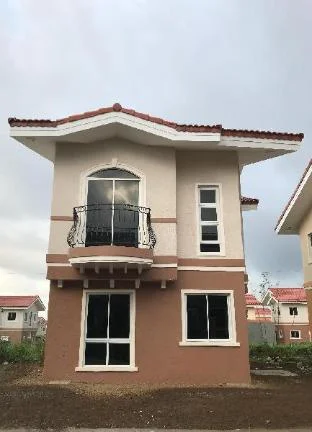 2BR House in Suntrust Verona near Tagaytay