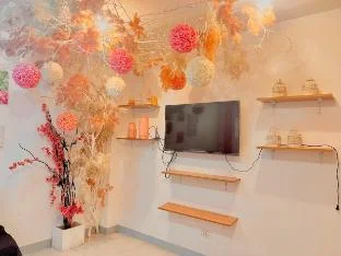 Pink room in Sharon’s apartment, Cebu
