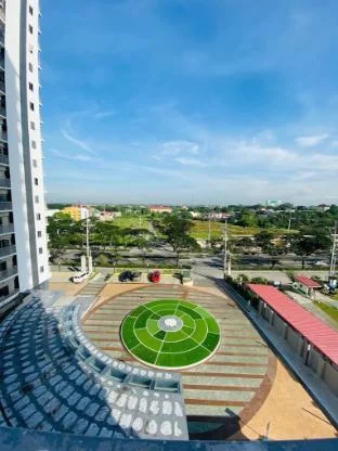 Furnished Studio@Green2 Pool+WiFi+Netflix