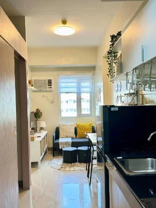 Minimalist Home Vibe Unit + With Pool View