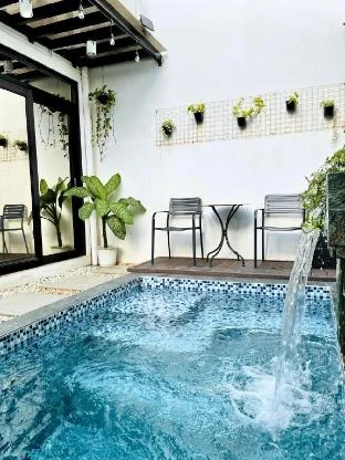 Loft Tiny House w/ Swimming Pool | The Pad Tiny II