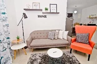 Feels Like Home - Unit 1J