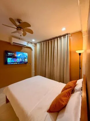 Casa Lina-San Juan, La Union (near town center and national highway)