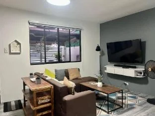 Relax in San Pablo Citys Cozy Holiday Home at Kingston House
