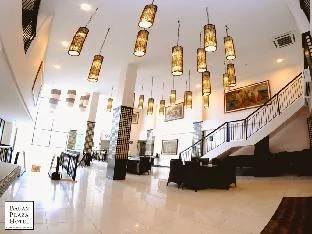 The Bauan Plaza Hotel