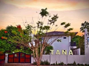 Tana Mysterious Garden Resort