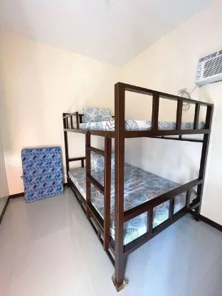 Small Room - Beach Resort Good for 4-6 pax
