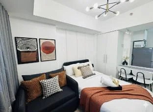 Azure Views | Cozy Studio w/ Balcony