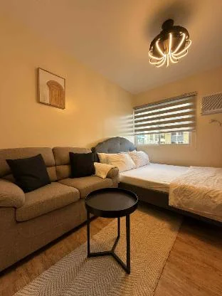 Urban Oasis Cozy Studio at Berkeley Suites Nuvali — Valencia Philippines